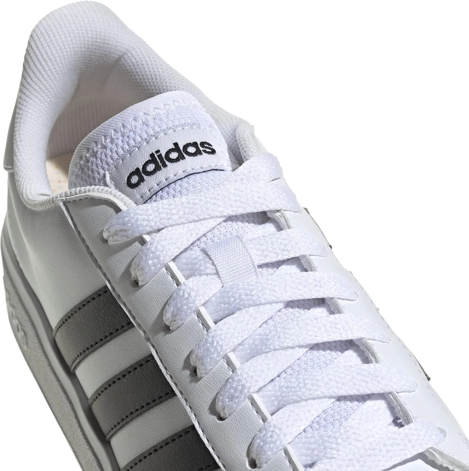 adidas Women's Grand Cloudfoam Lifestyle Court Comfort Shoes Sneaker