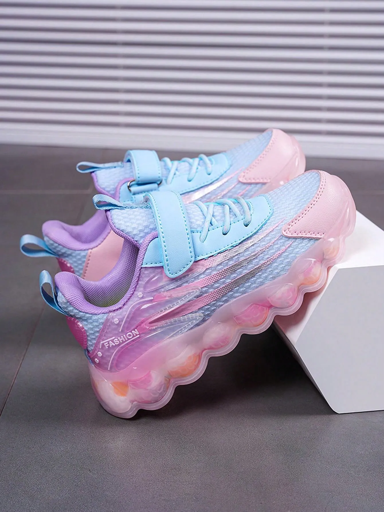 Adorable Breathable Mesh Sneakers for Girls - Lightweight Flat Round Toe Design