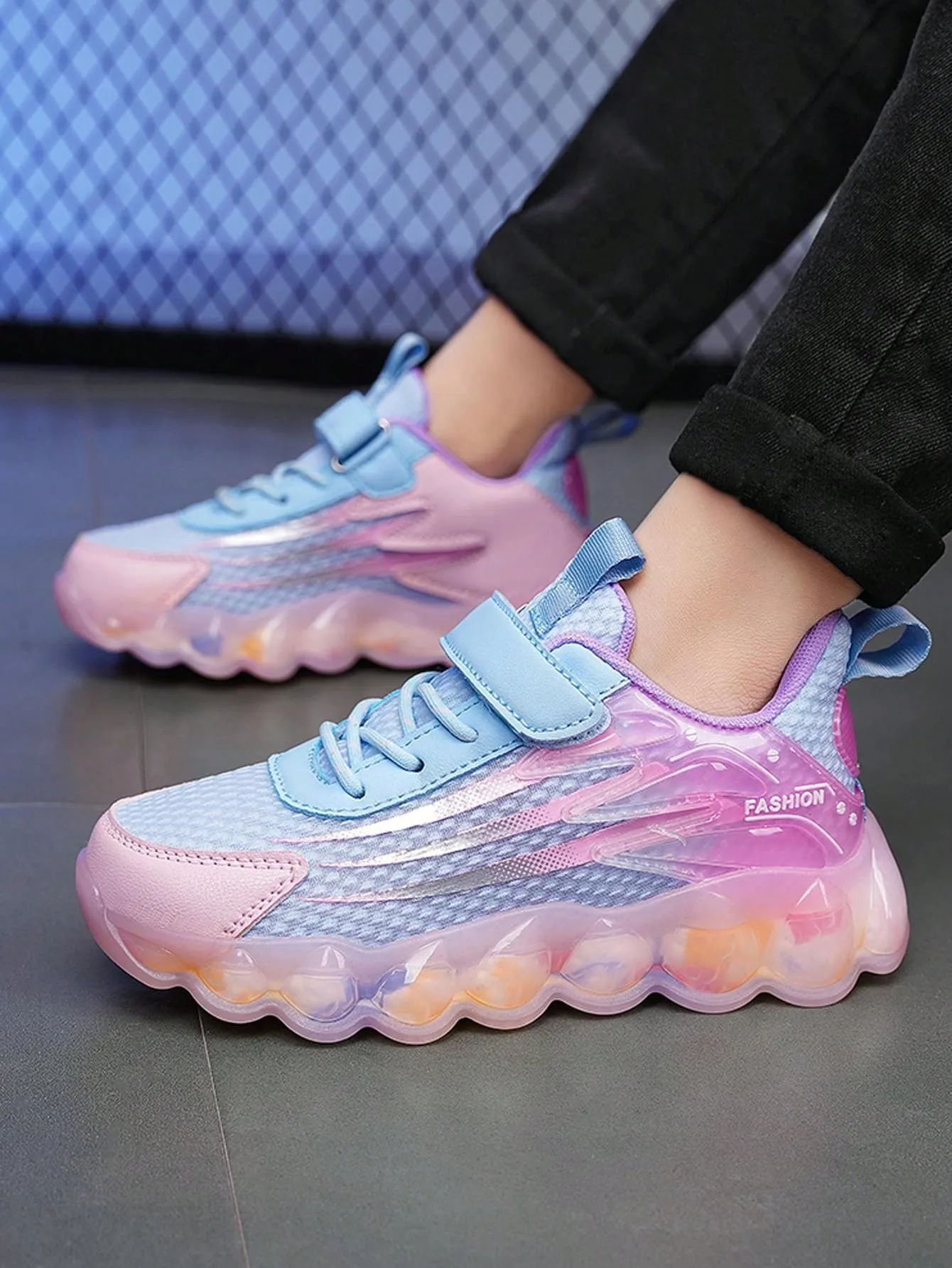 Adorable Breathable Mesh Sneakers for Girls - Lightweight Flat Round Toe Design