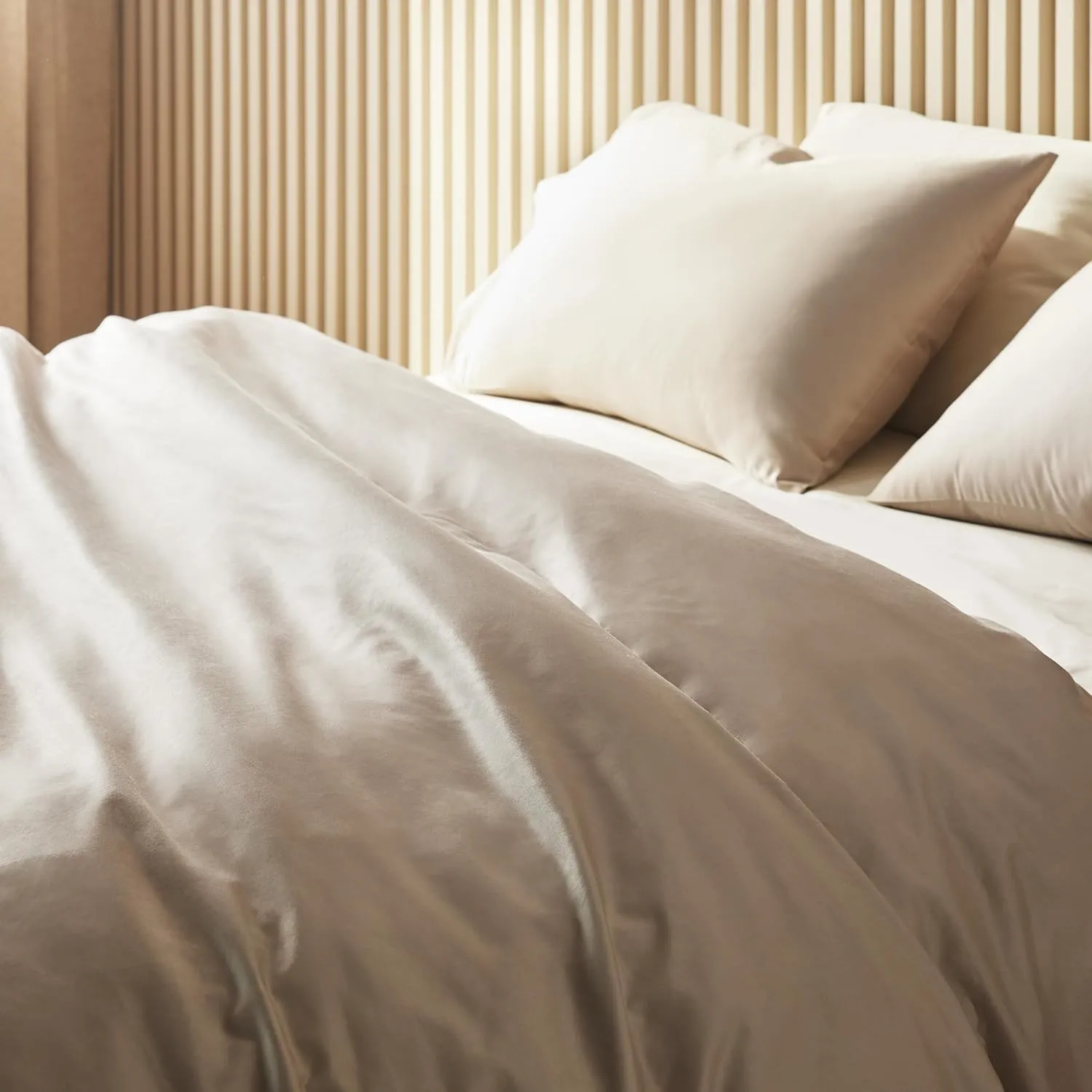 Brooklinen Luxury Sateen Sheet Set - 7 Piece 100% Cotton Bed Sheets - 1 Fitted & 1 Flat Sheet, 4 Pillowcases, 1 Duvet Cover, Soft Sateen Sheets for Ultimate Comfort Queen - Pebble