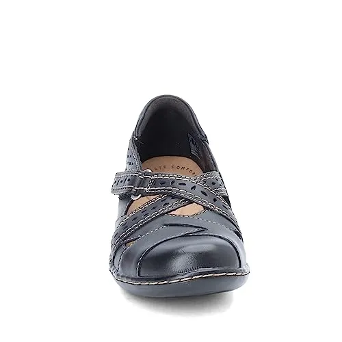 Clarks womens Ashland Spin Q Slip On Loafer, Black, 8 Wide US