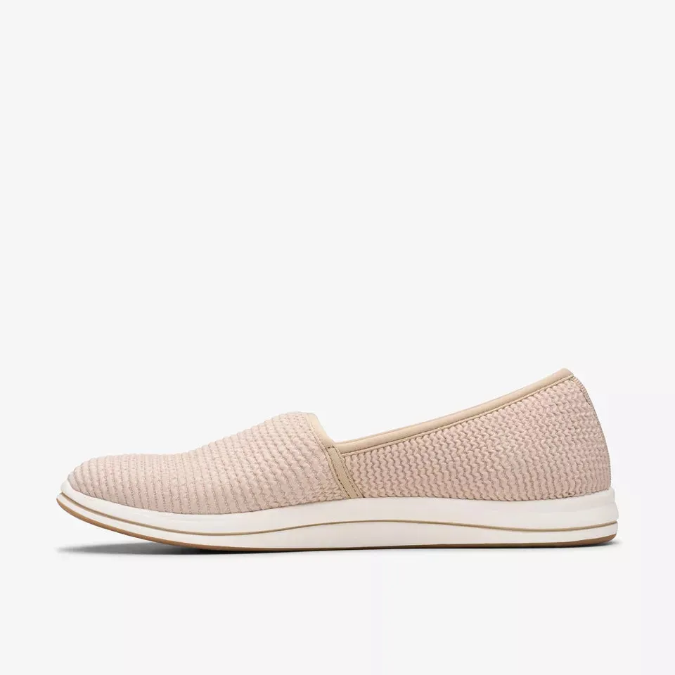 Clarks Women's Breeze Stretch Sand 26182068