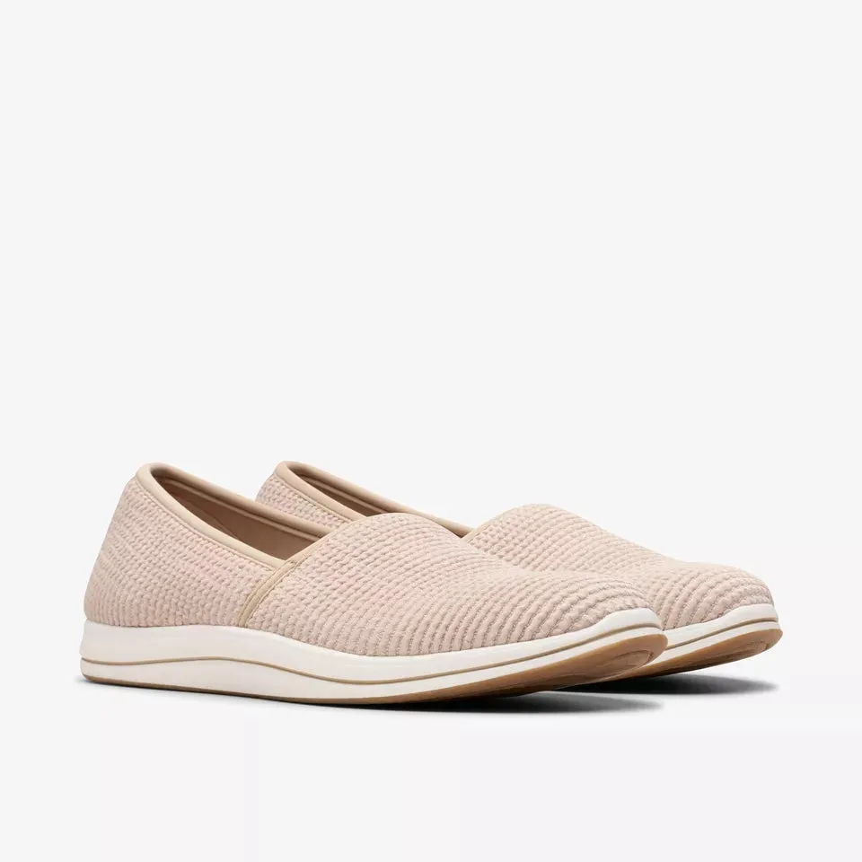 Clarks Women's Breeze Stretch Sand 26182068
