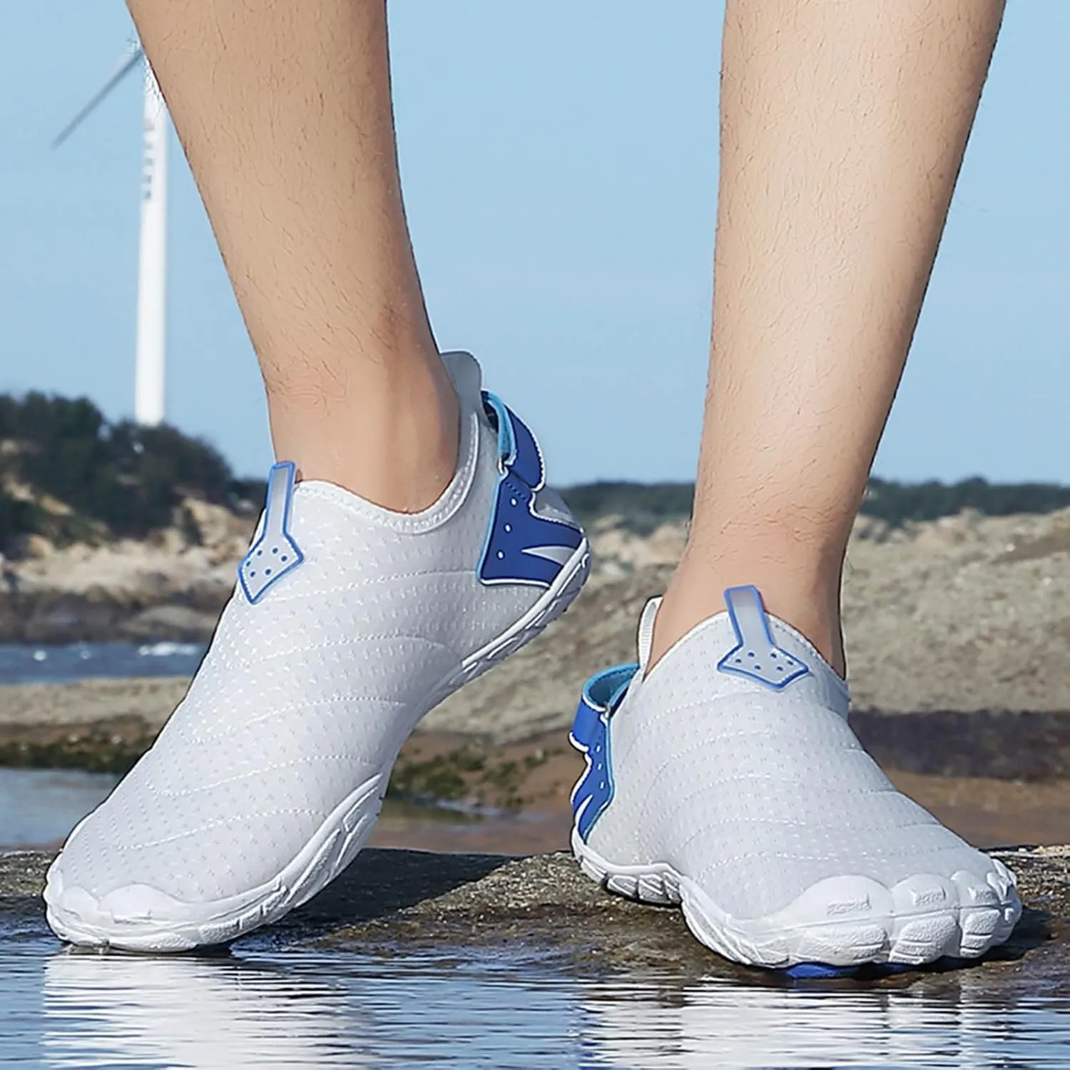 Couples Wading Outdoor Beach Shoes River Shoes Men's and Women's Non Slip Women's Breathable Mesh Casual Sneaker