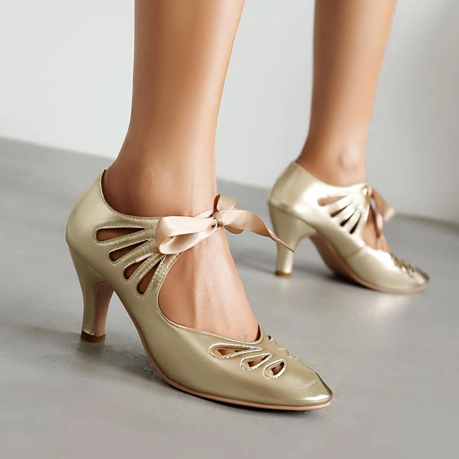 Elerhythm Women's Mary Jane Lace Up Teardrop Cut Out Close Round Toe Vintage 1950s Gatsby Heels Retro 1920s Victorian Pumps Shoes
