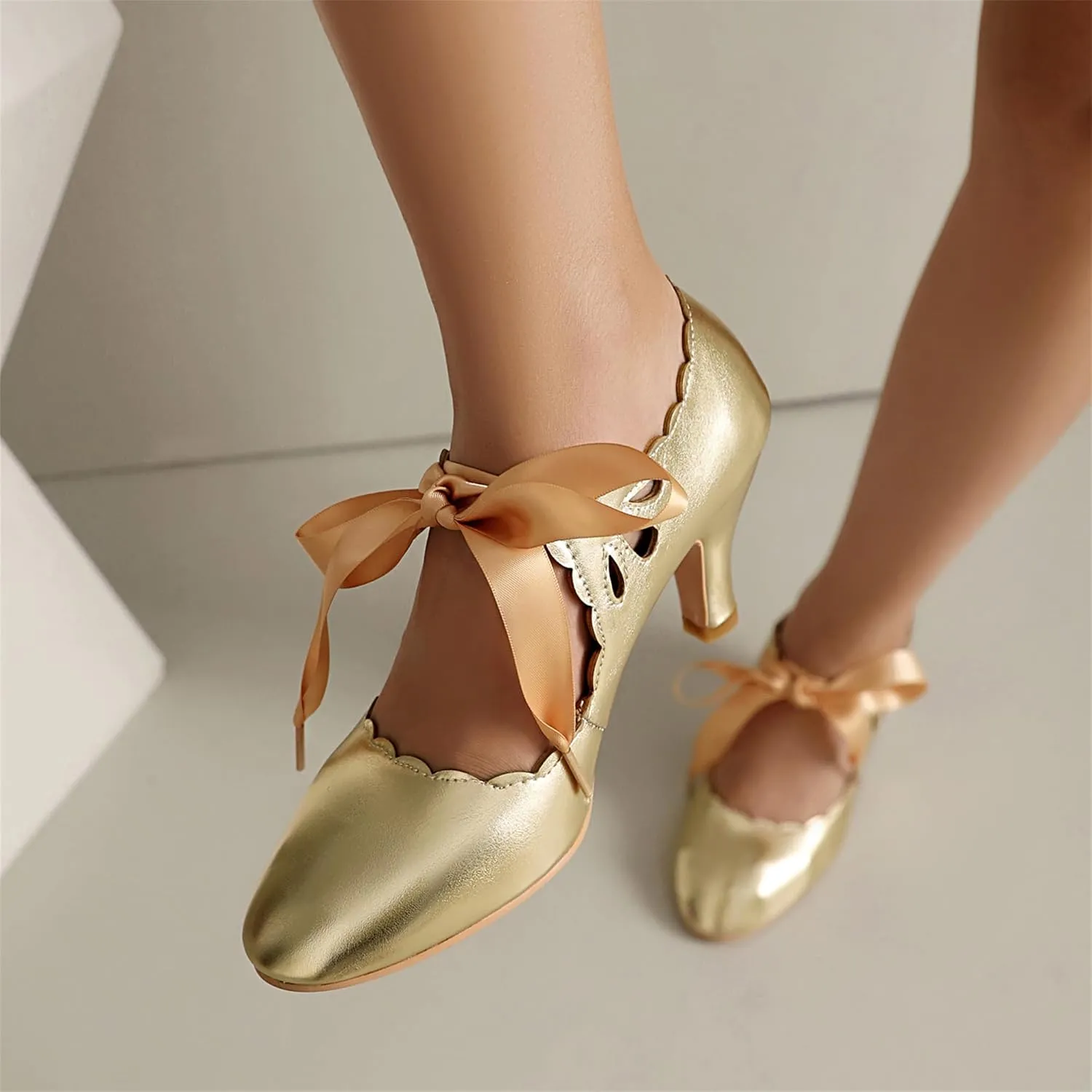 Elerhythm Women's Mary Jane Vintage Lace Up Teardrop Cut Out Close Round Toe 1920s Gatsby Heels Retro 1950s Victorian Pumps Suede Shoes