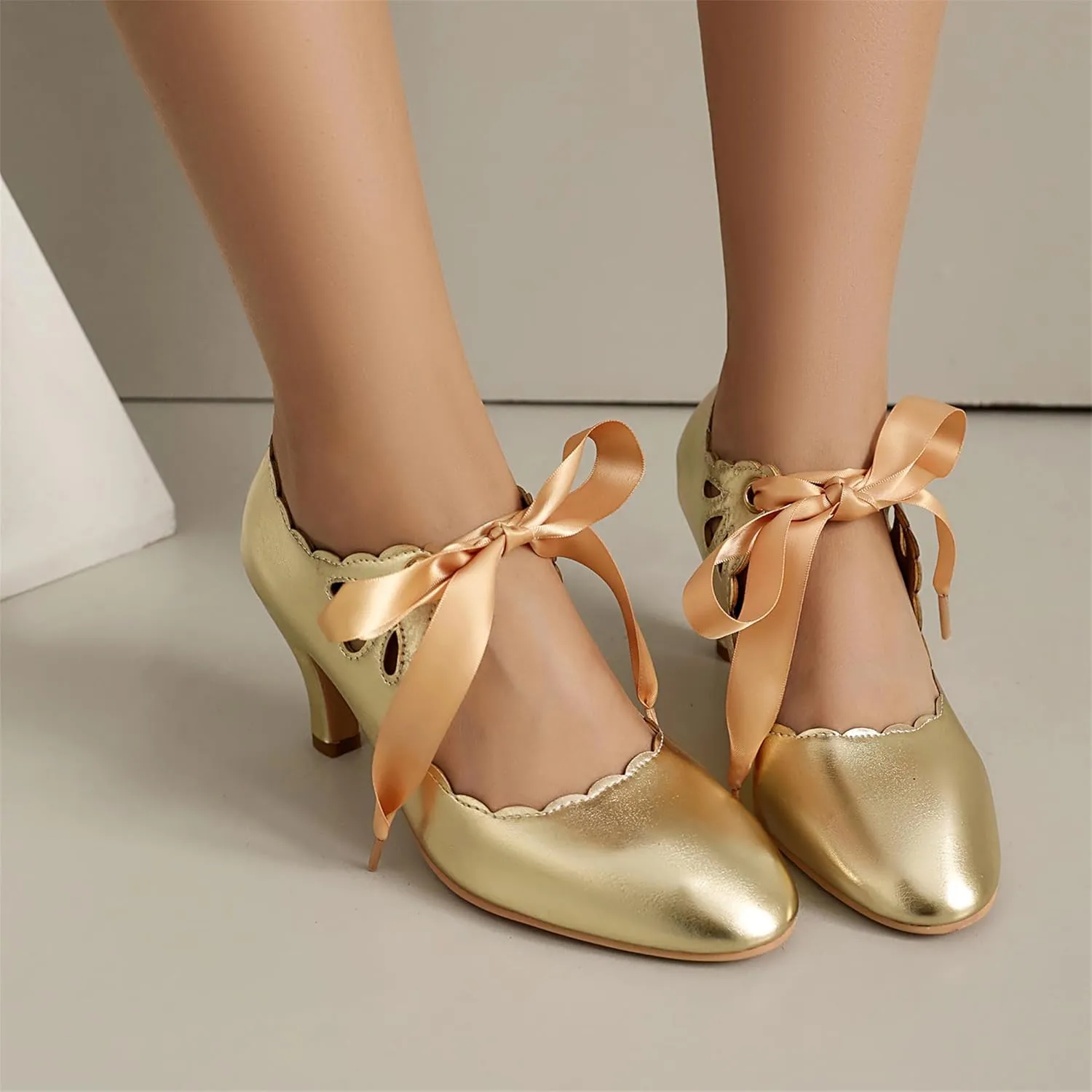 Elerhythm Women's Mary Jane Vintage Lace Up Teardrop Cut Out Close Round Toe 1920s Gatsby Heels Retro 1950s Victorian Pumps Suede Shoes