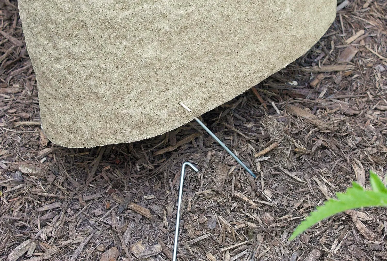 Emsco Group 2181 Large – Lightweight Landscape Rock-Resin, Sandstone