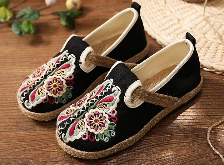 Flat Bottom Low-Top Breathable Embroidered Ethnic Casual Shoes
