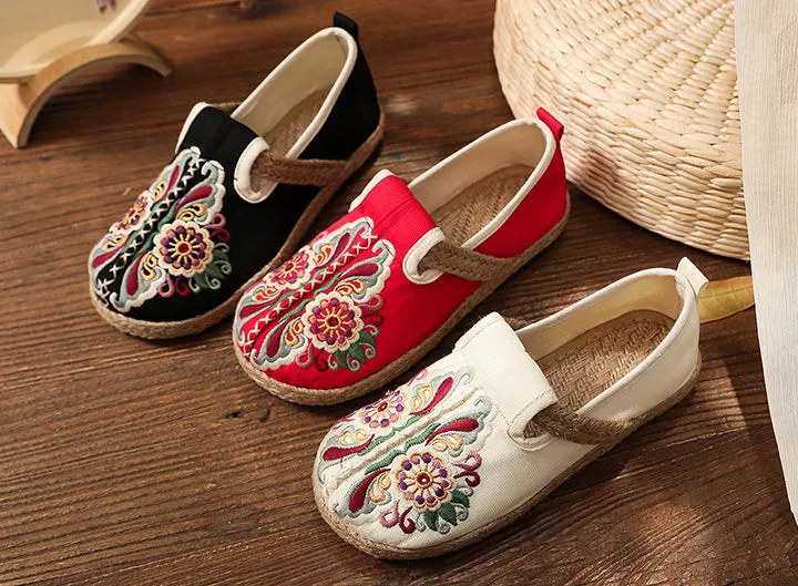 Flat Bottom Low-Top Breathable Embroidered Ethnic Casual Shoes