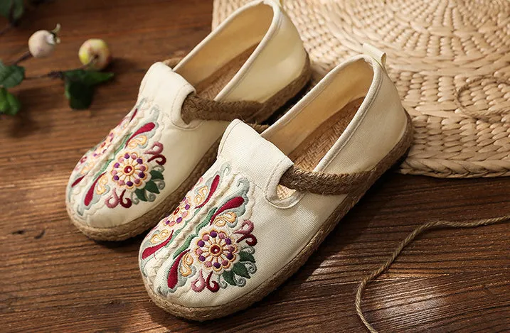 Flat Bottom Low-Top Breathable Embroidered Ethnic Casual Shoes