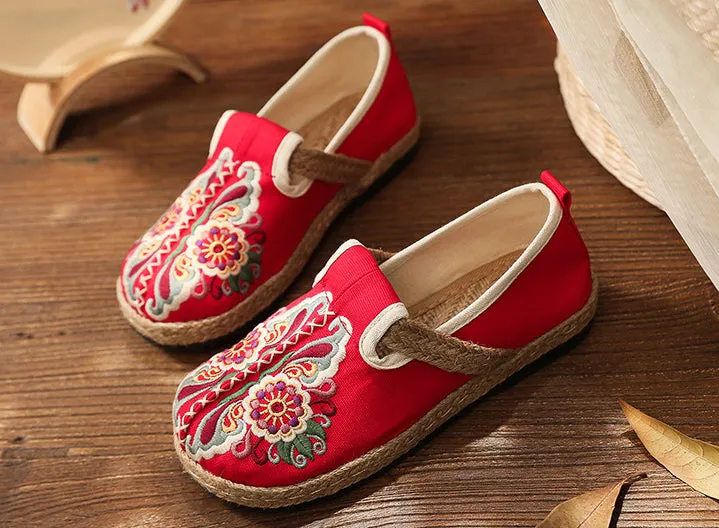 Flat Bottom Low-Top Breathable Embroidered Ethnic Casual Shoes