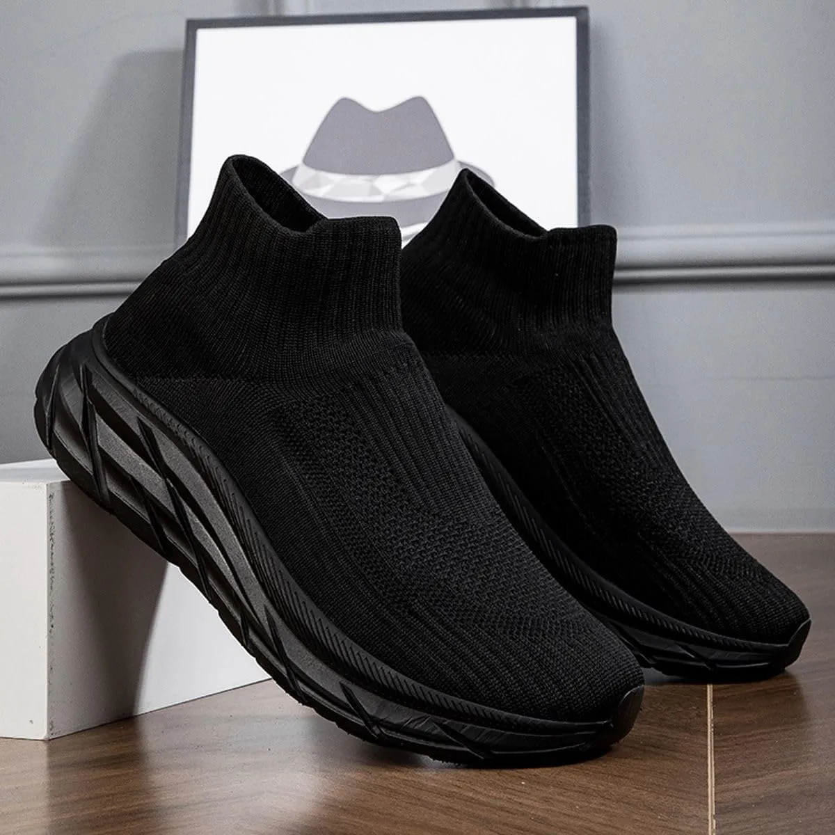 Free Rhythm, One-Pedal, Flying-Woven Upper Trend Shoes, and Popular Shoes with Rubber Soles.