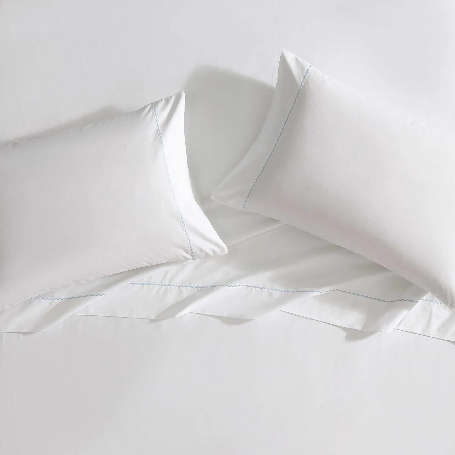 Laura Ashley - Sheet Set, Breathable Cotton Percale Bedding with Matching Pillowcases, Soft Home Decor (Scallop Blue, Full)