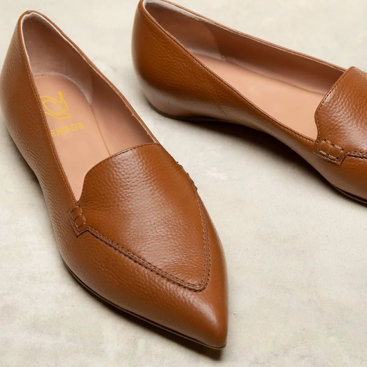 LEHOOR Women Casual Pointed Toe Loafer Flats Shoes Slip On Suede Penny Loafers Flat Heel Closed Pointy Toe Driver Coach Office Loafers Crocodile Snakeskin Flats Dressy Comfort Fall Retro 4-11 M US