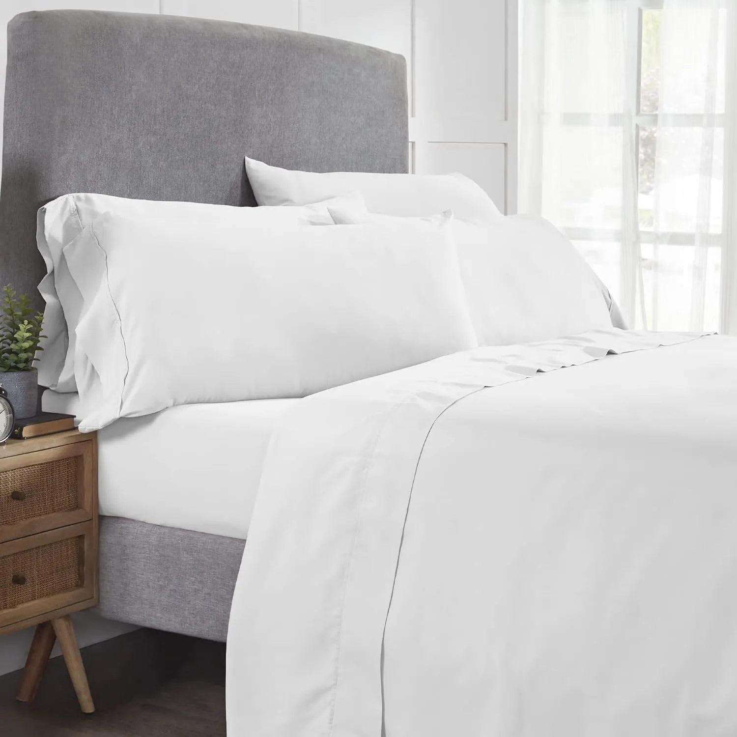 Modern Threads Soft Microfiber Solid Sheets - Luxurious Microfiber Bed Sheets - Includes Flat Sheet, Fitted Sheet with Deep Pockets, & Pillowcases White Queen