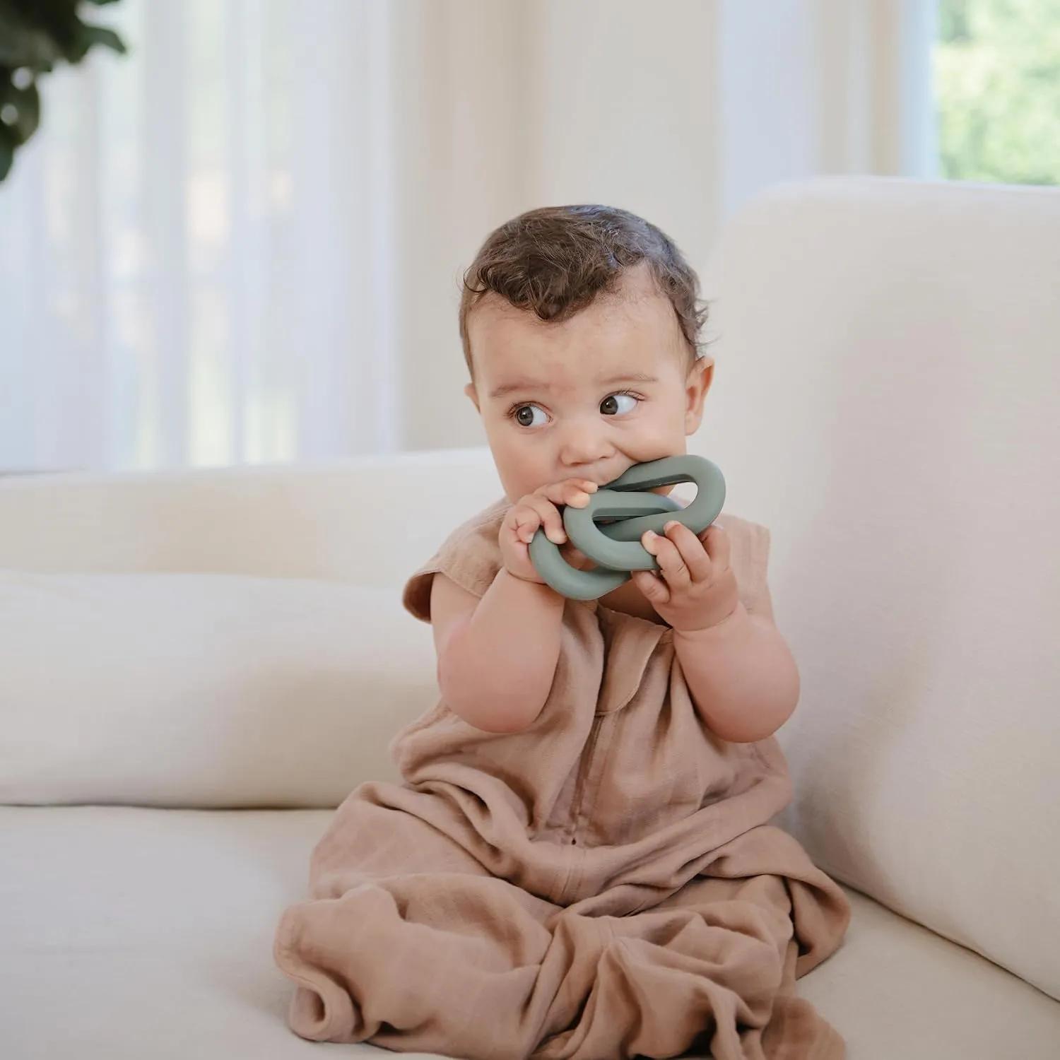 mushie Baby Wearable Blanket | 100% Organic Cotton Muslin | Sleeping Bag for Infants (Natural)