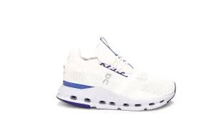 ON Cloudnova Sneaker