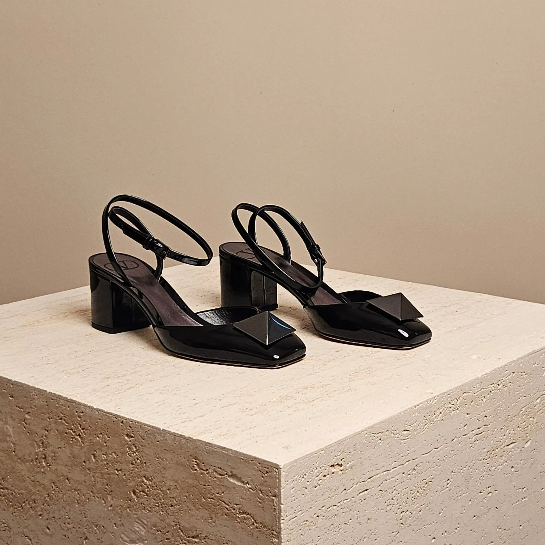 One Stud Patent Leather Pump