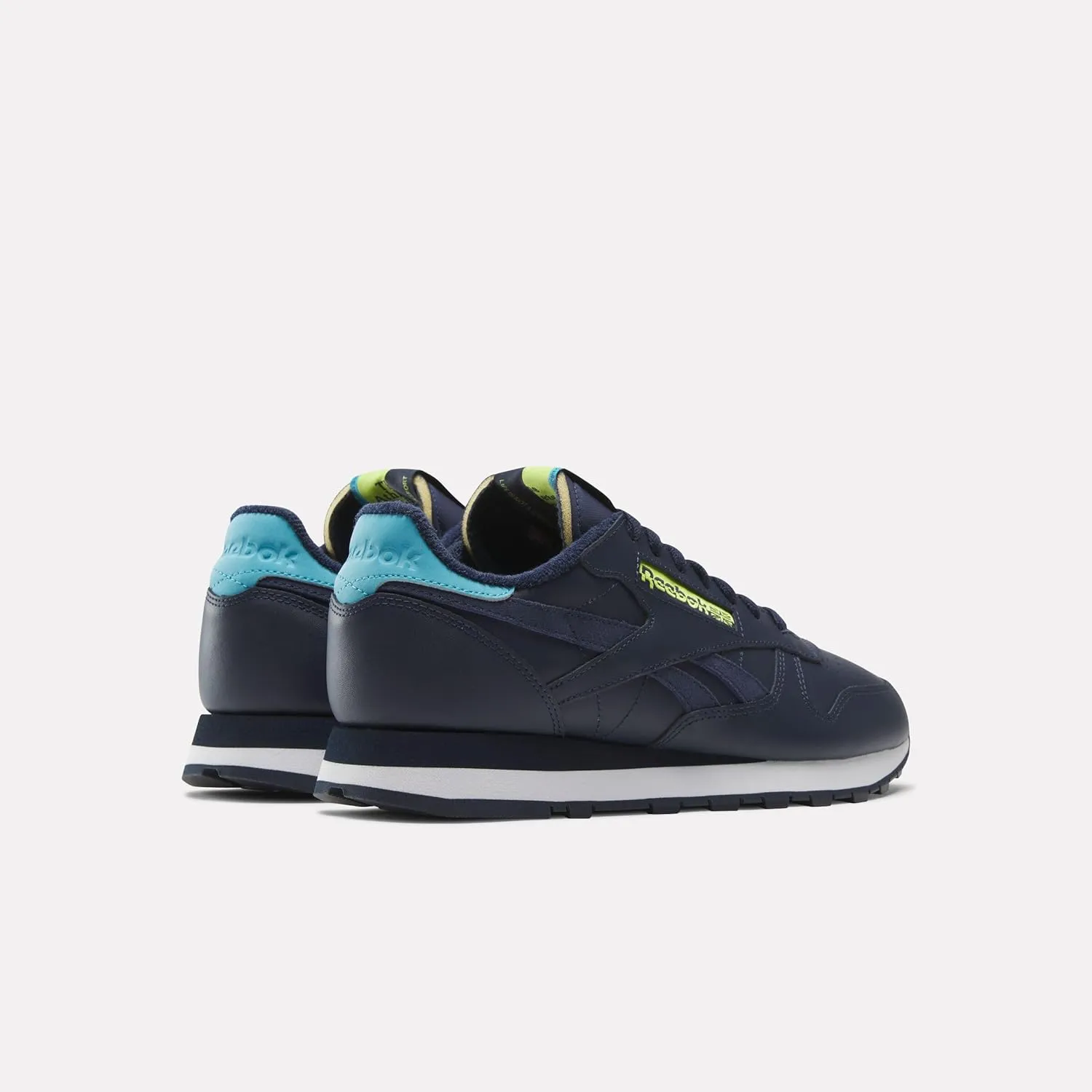 Reebok Unisex-Adult Classic Leather Sneaker