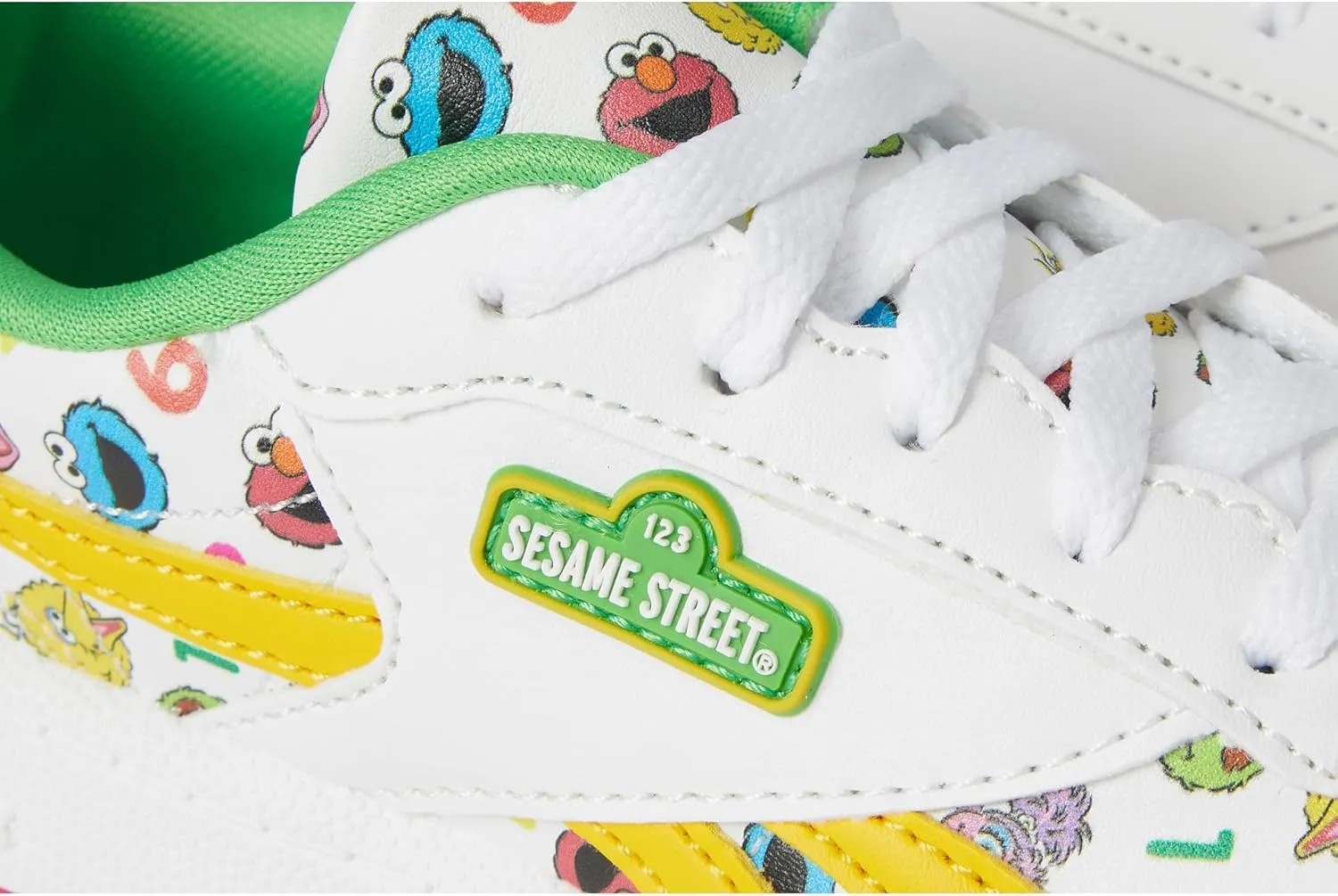 Reebok Unisex-Child Sesame Street Club C Revenge Sneaker