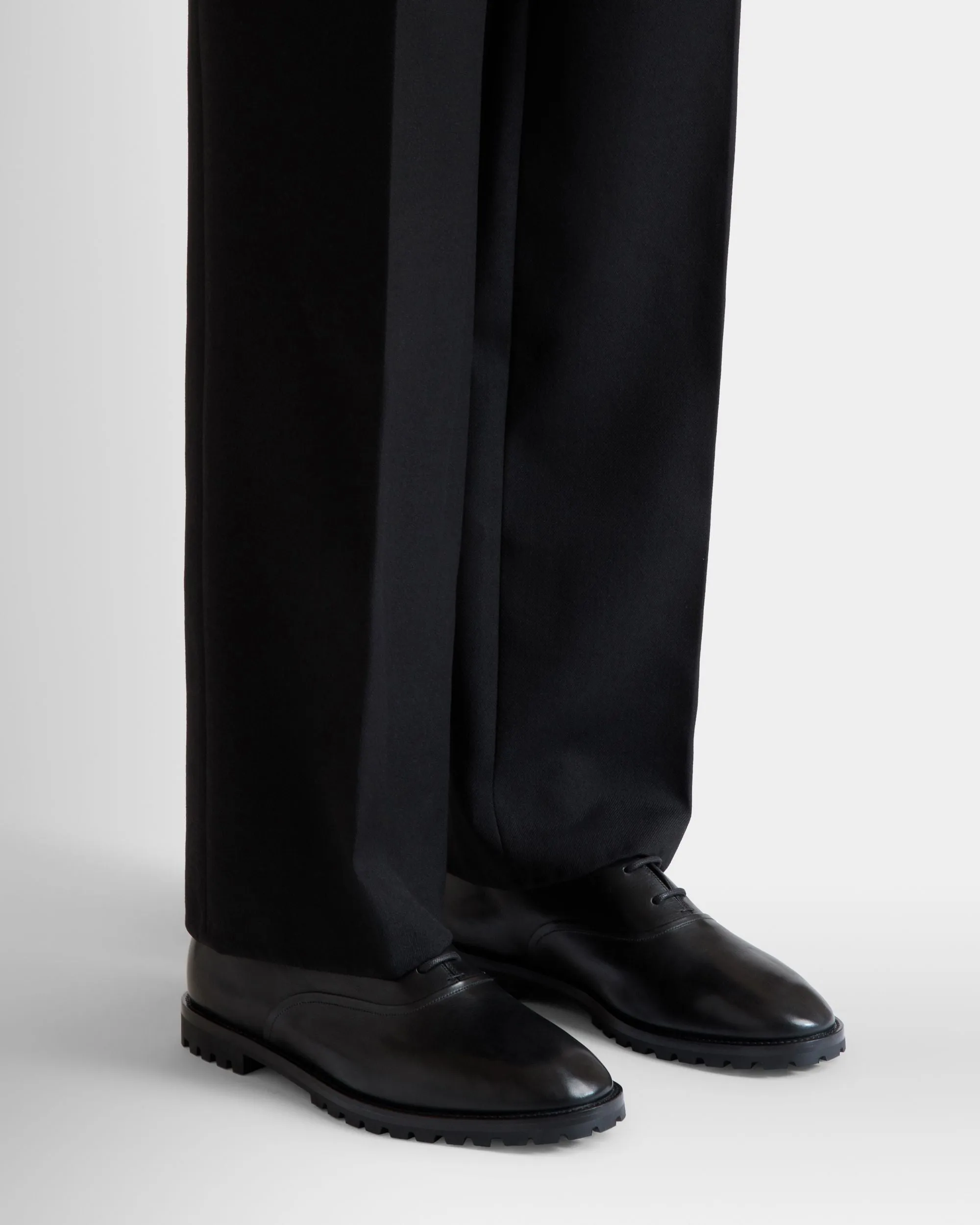 Solaria Oxford in Black Leather