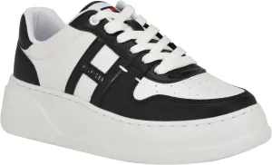 Tommy Hilfiger Women's Giahn Sneaker