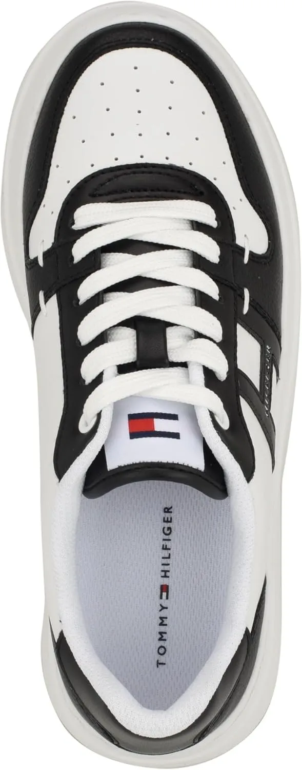 Tommy Hilfiger Women's Giahn Sneaker