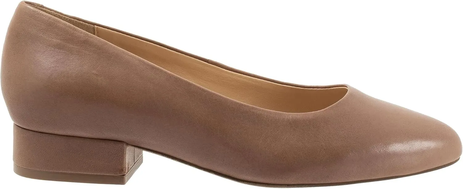 Trotters Women's Jewel Pump