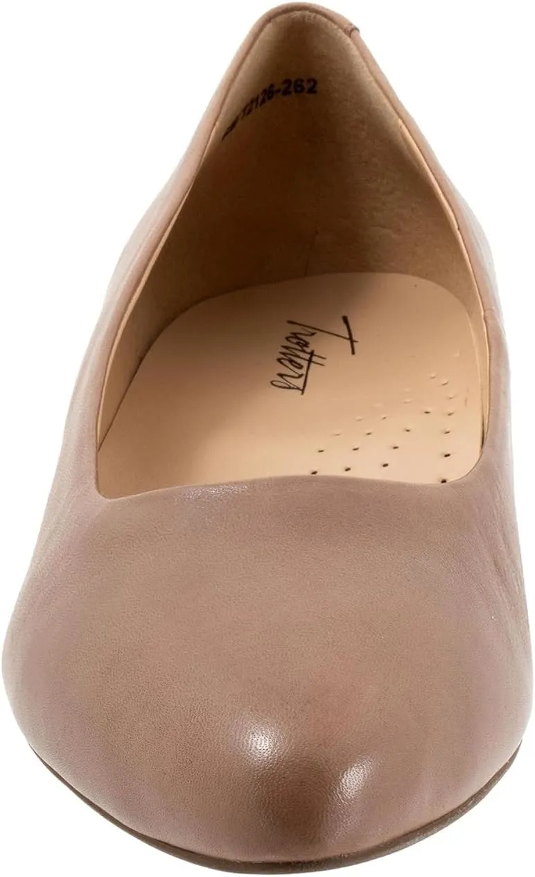 Trotters Women's Jewel Pump