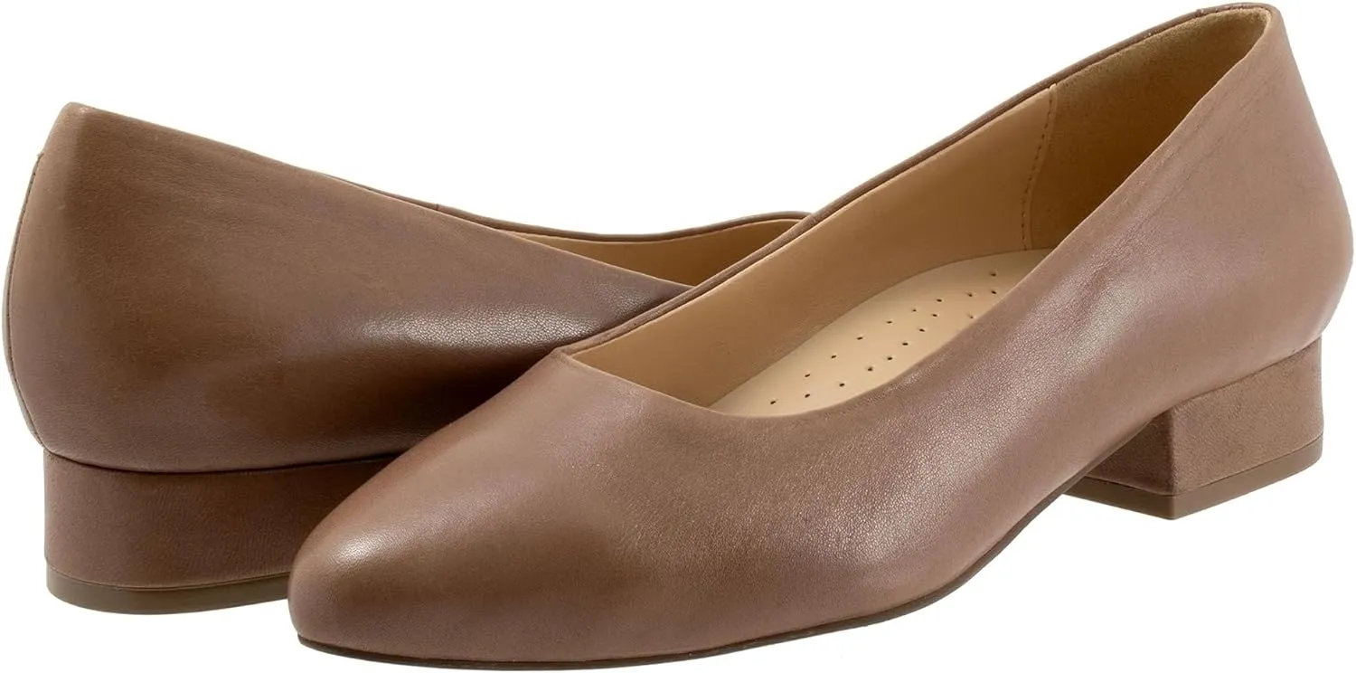 Trotters Women's Jewel Pump