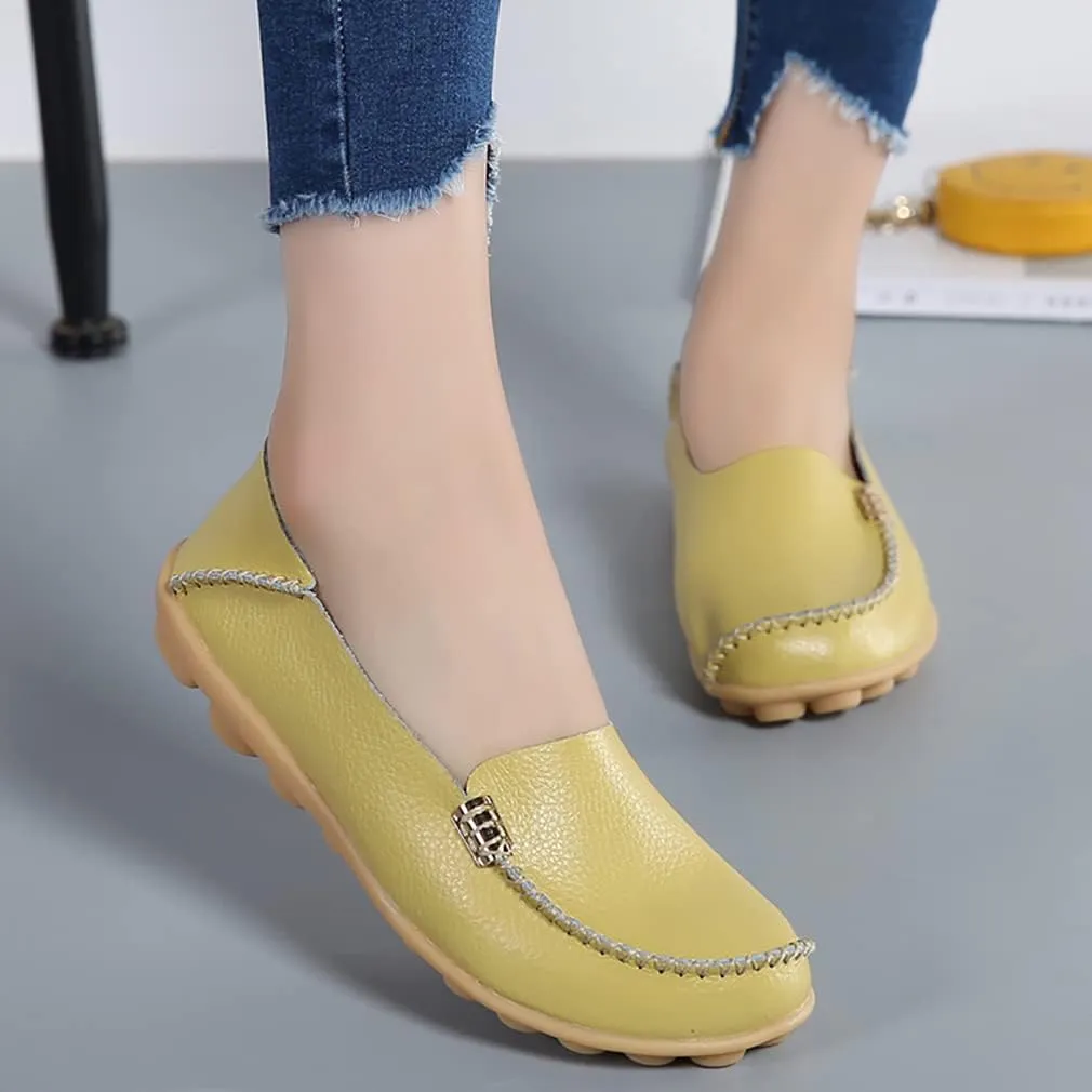 WERWAES Women's Comfortable Leather Slippers Flat Slippers Casual Round Toe Moccasin Shoes Wild Walking Nurse Breathable Driving Fashion Soft Shoes
