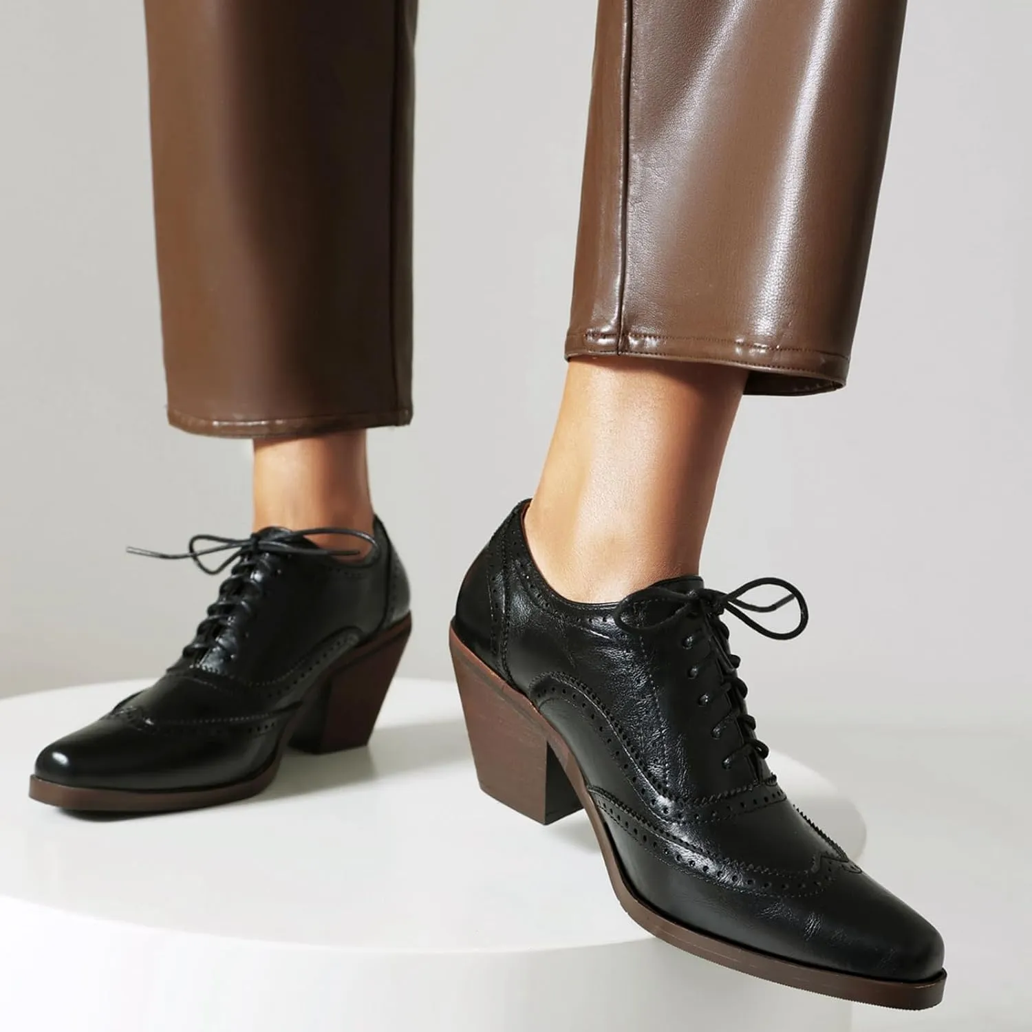 Women Square Toe Oxford Shoes Vintage Wingtip Block Heel Pumps Lace Up Brogue Dress Shoes