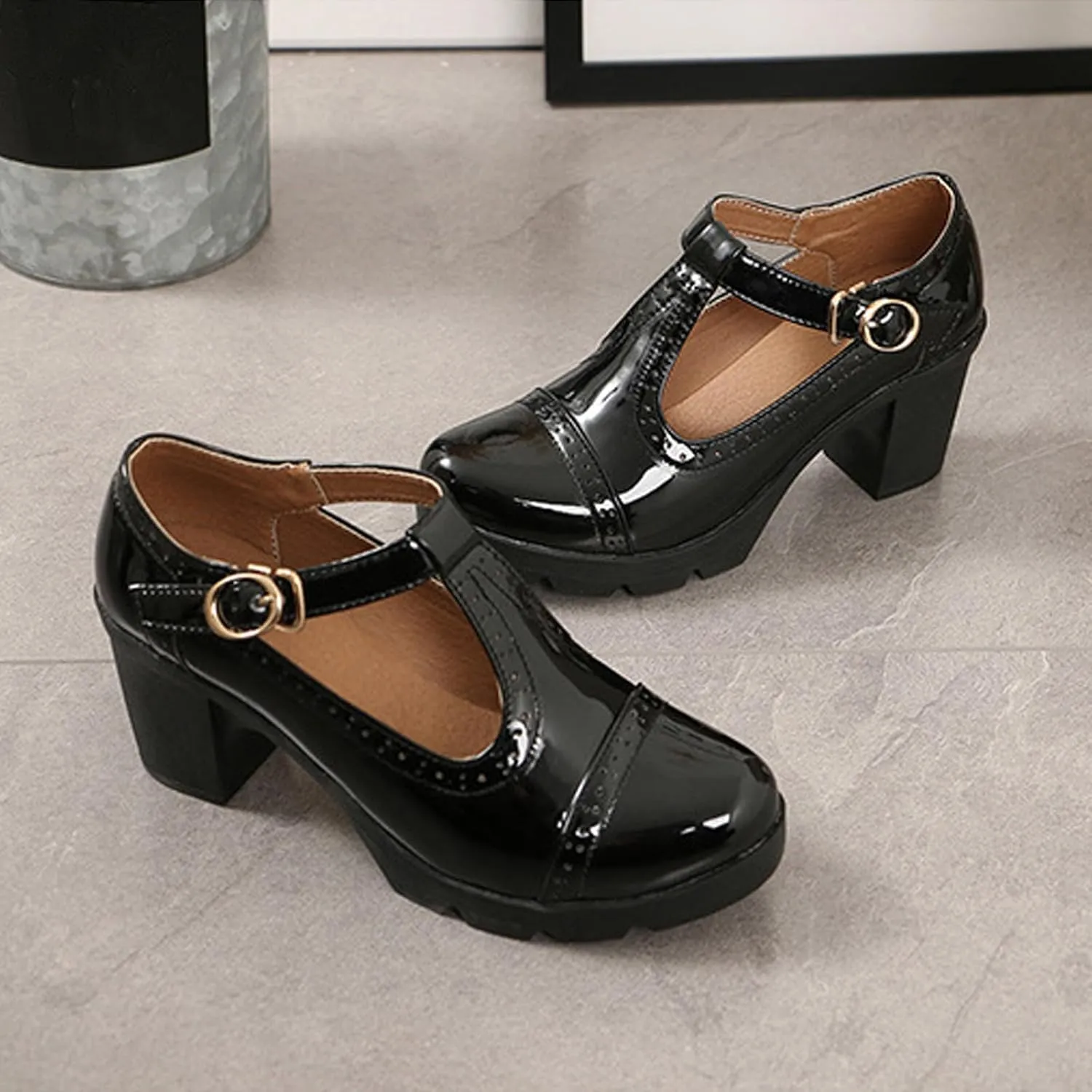 Women's Leather T-Strap Chunky Heel Mary Janes Shoes Classic Round Toe Buckle Mid Block Heel Oxford Pumps for Office Parties Dress Shoes