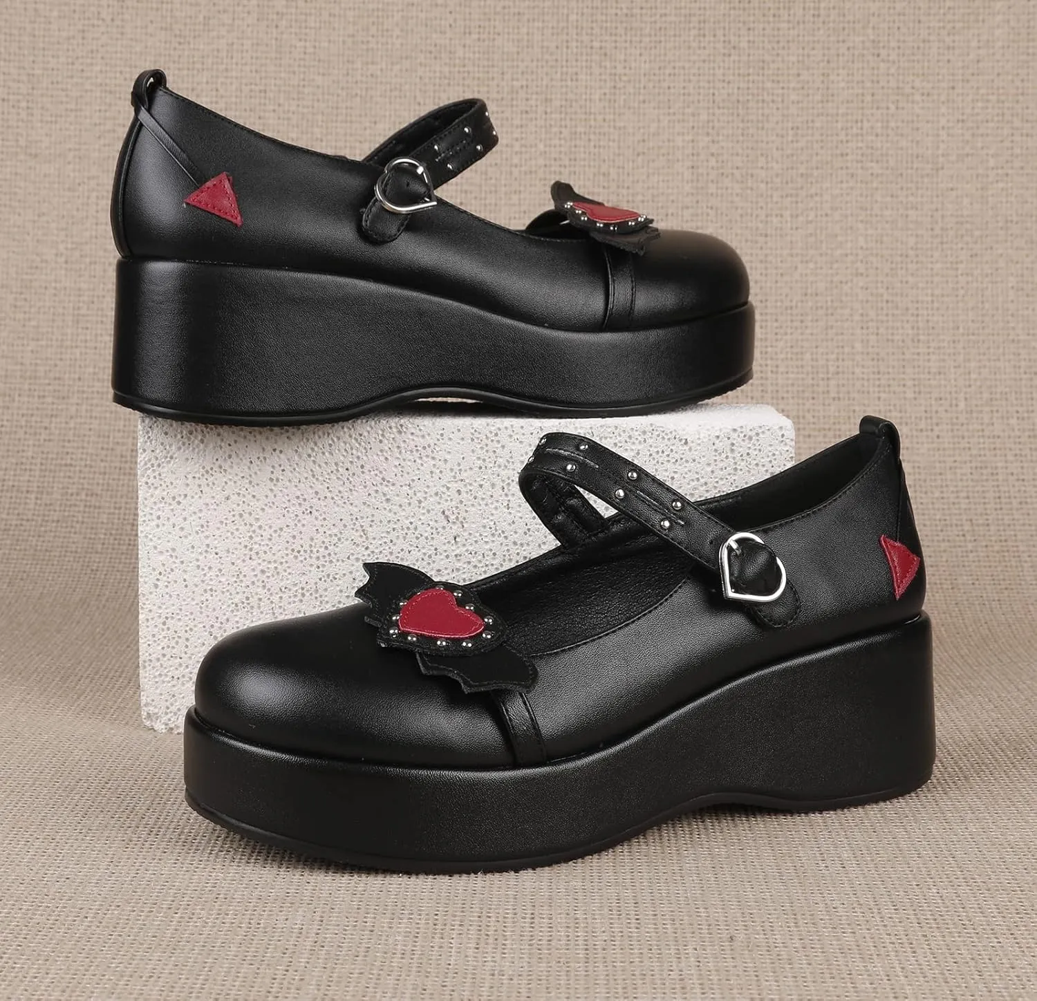 Women's Mary Jane Shoes Lolita Round Toe Block Heels Gothic Sweet Heart Floral Oxfords Ankle T-Strap Platform Dress Shoes Classic Gothic Pumps