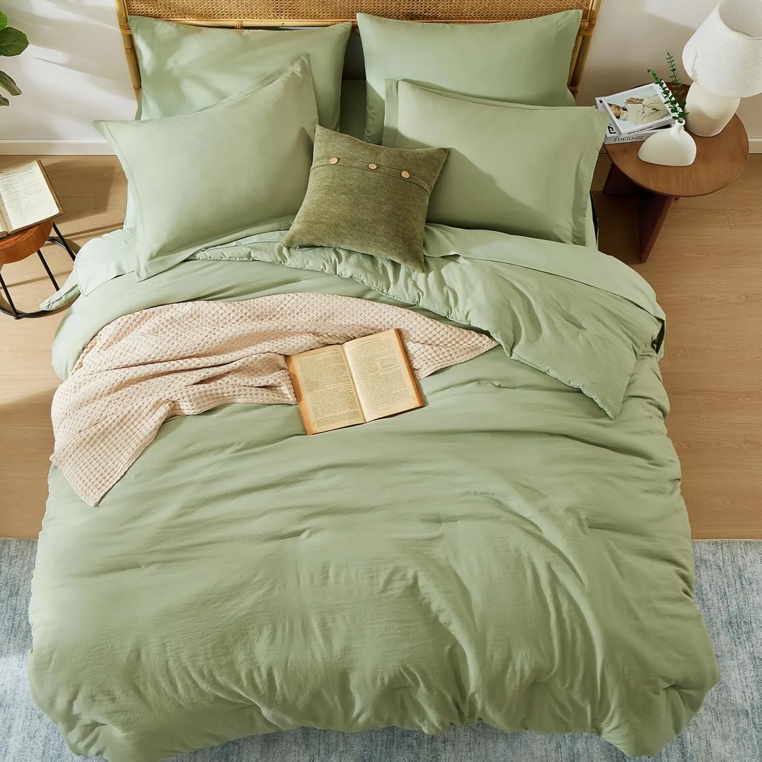 WRENSONGE Queen Comforter Set - 7 Pieces Sage Green Soft Bed in a Bag Queen with Fitted Sheet, Flat Sheet, 2 Pillow Shams, and 2 Pillowcases- Warm Bedding Sets Queen for All Season