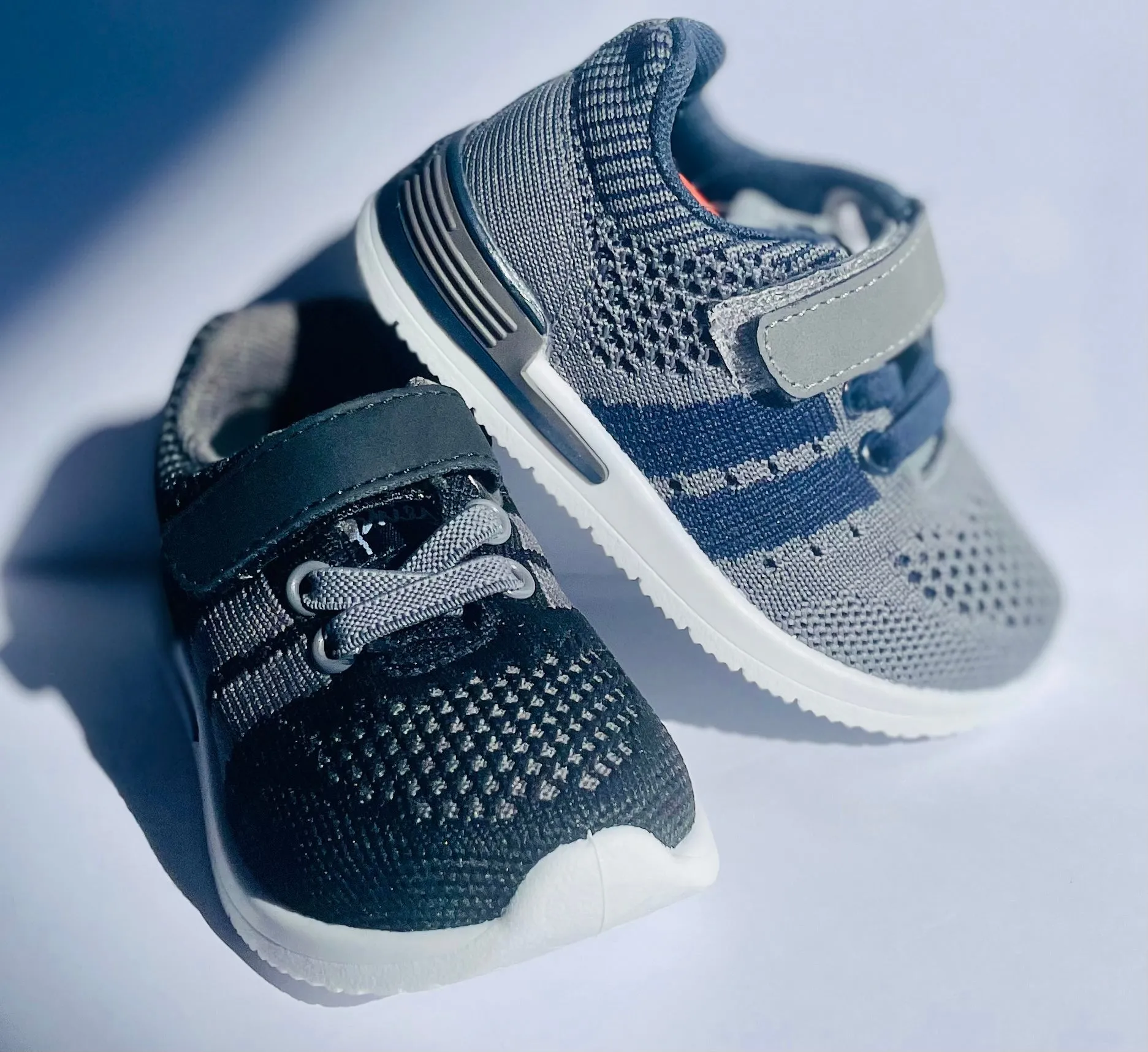 WYNN BOYS SNEAKER