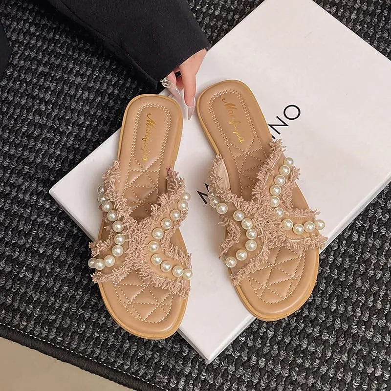 Xiaoxiangfeng cool slippers women's 2025 summer Korean version new outer wear fairy style lady beaded flat heel fashion slippers